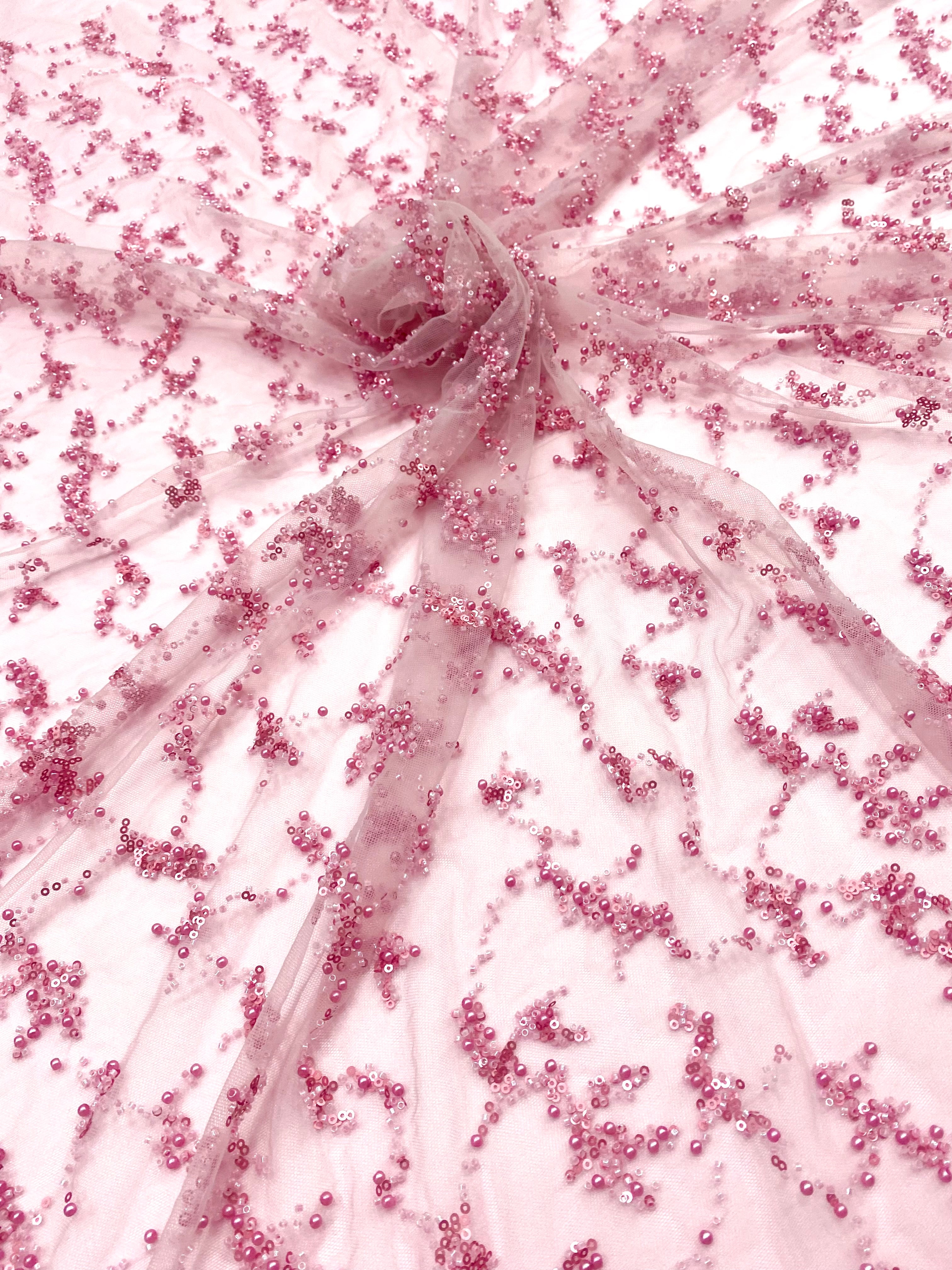 Dantela Couture Roz cu Perle, Margele si Paiete