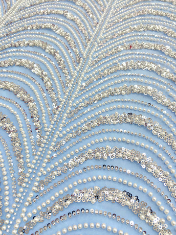 Dantela Couture Argintie pe Tulle Bleu cu Model Geometric, cu Perle, Margele si Paiete