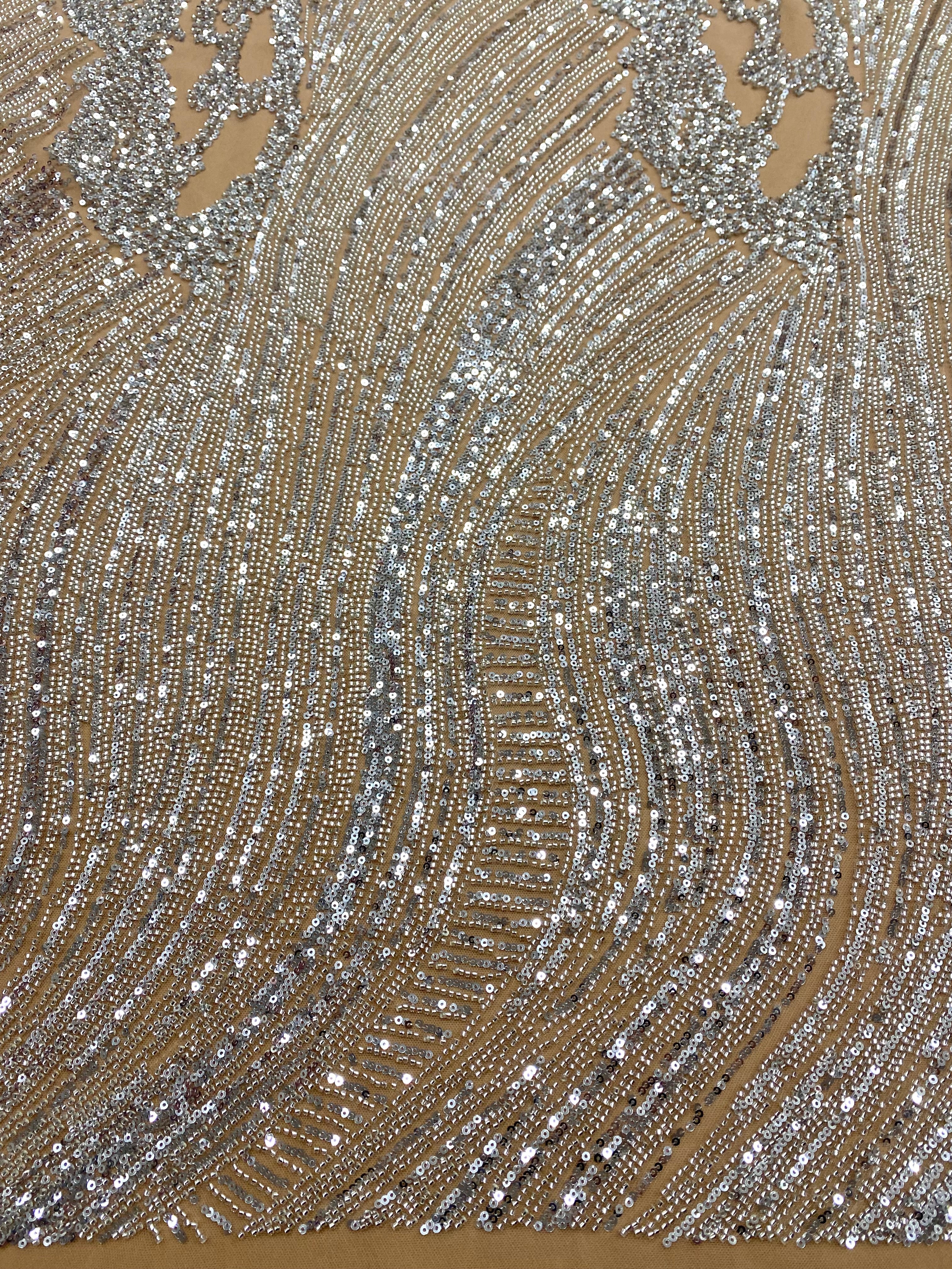 Csipke Couture ezüst tüll nude alapon geometrikus mintával, gyöngyökkel és flitterekkel