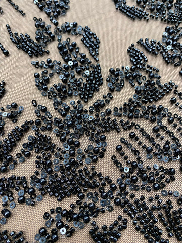 Dantela Couture Neagra cu Model Geometric, cu Perle, Margele si Paiete