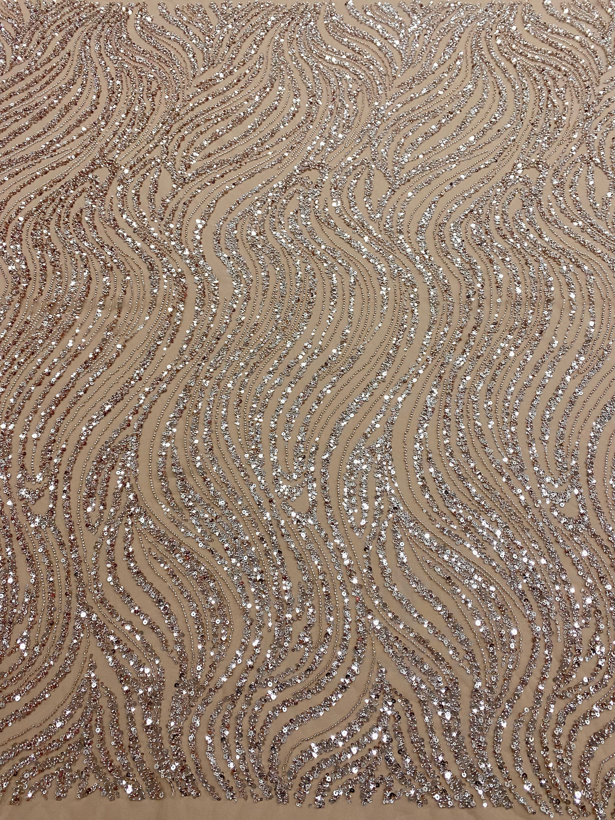 Dantela Couture Auriu Rose cu Model Liniar, cu Margele si Paiete