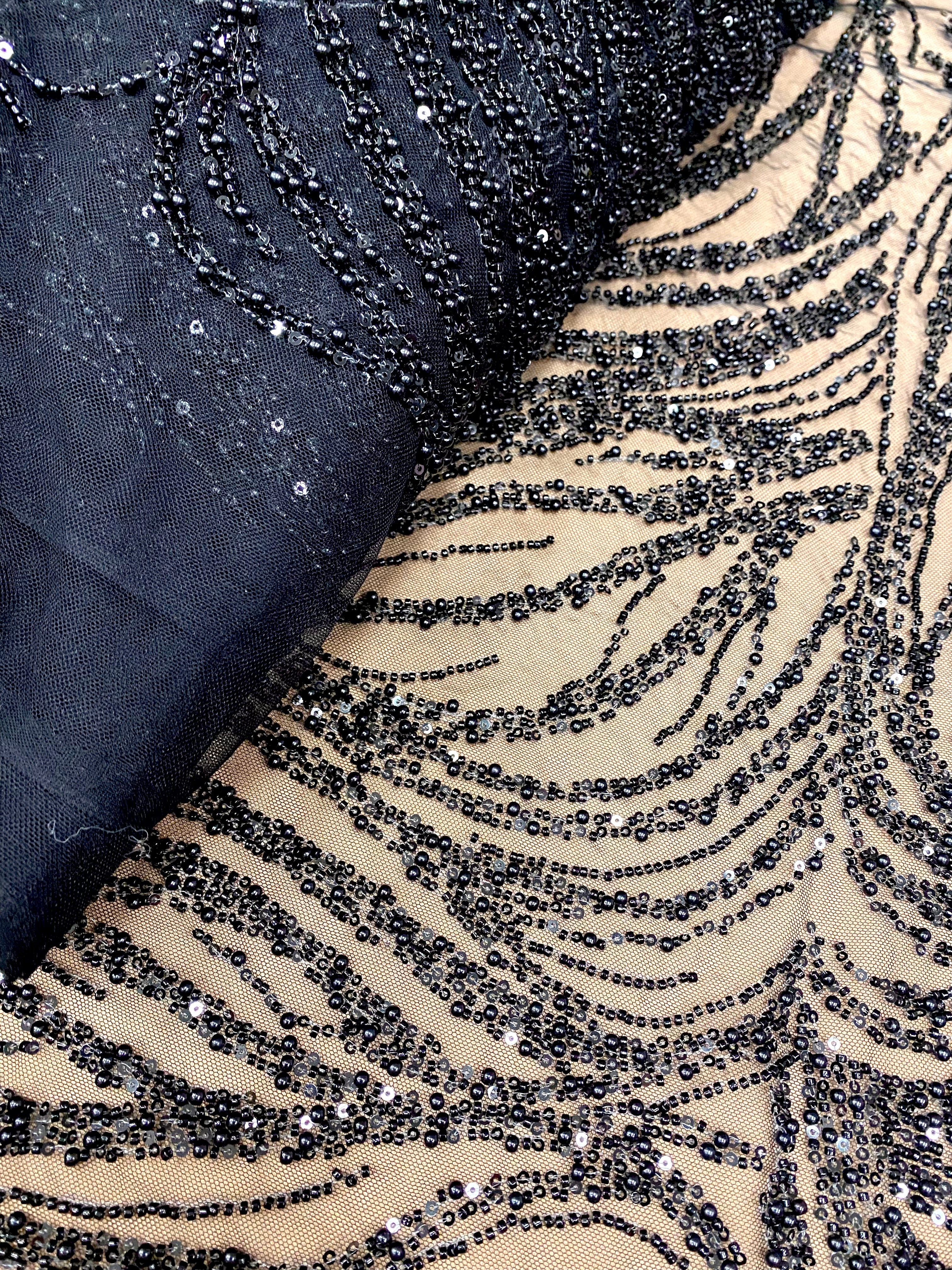 Dantela Couture Neagra cu Model Geometric, cu Perle, Margele si Paiete