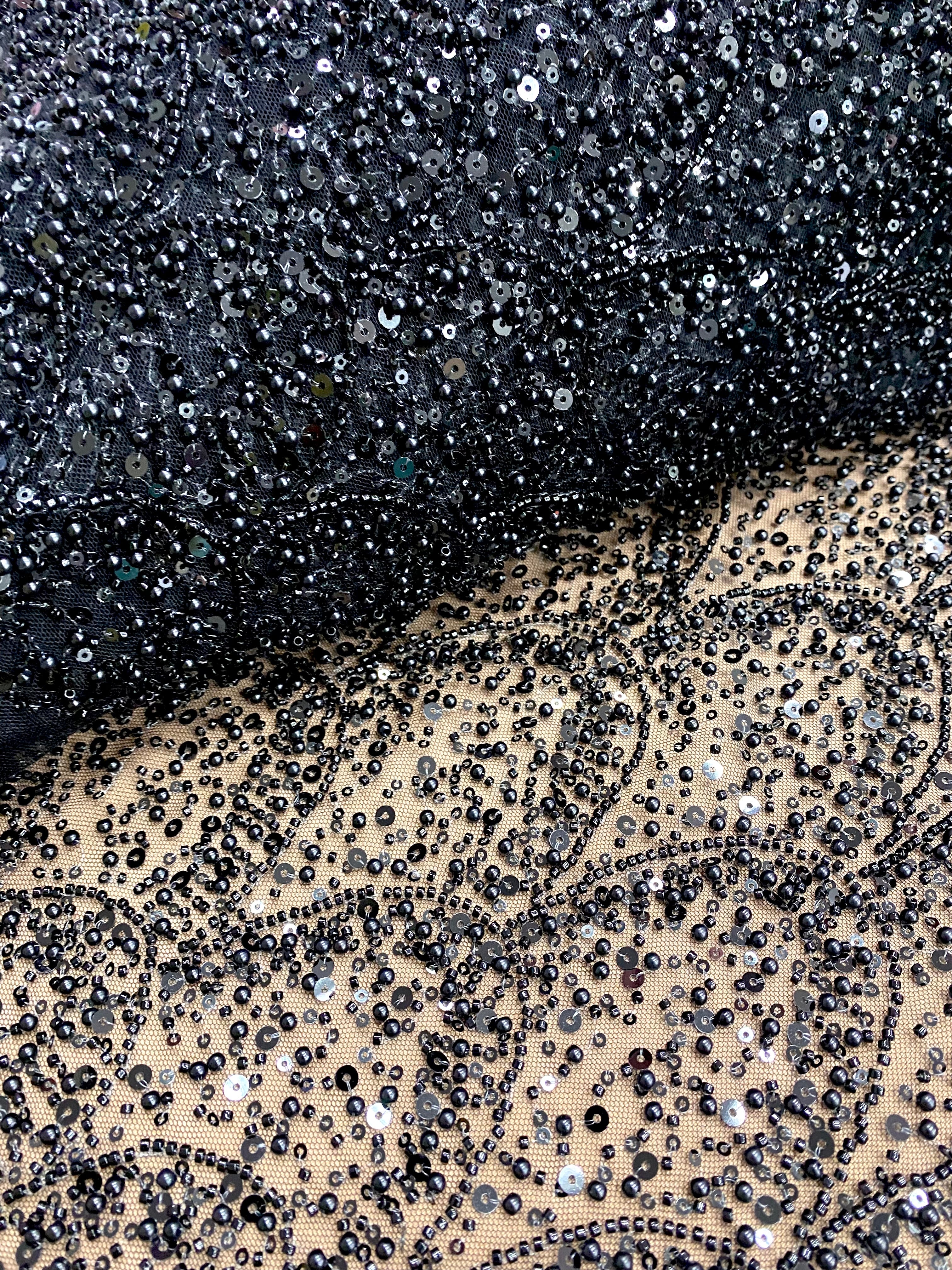 Dantela Couture Neagra cu Model Geometric, cu Perle, Margele si Paiete