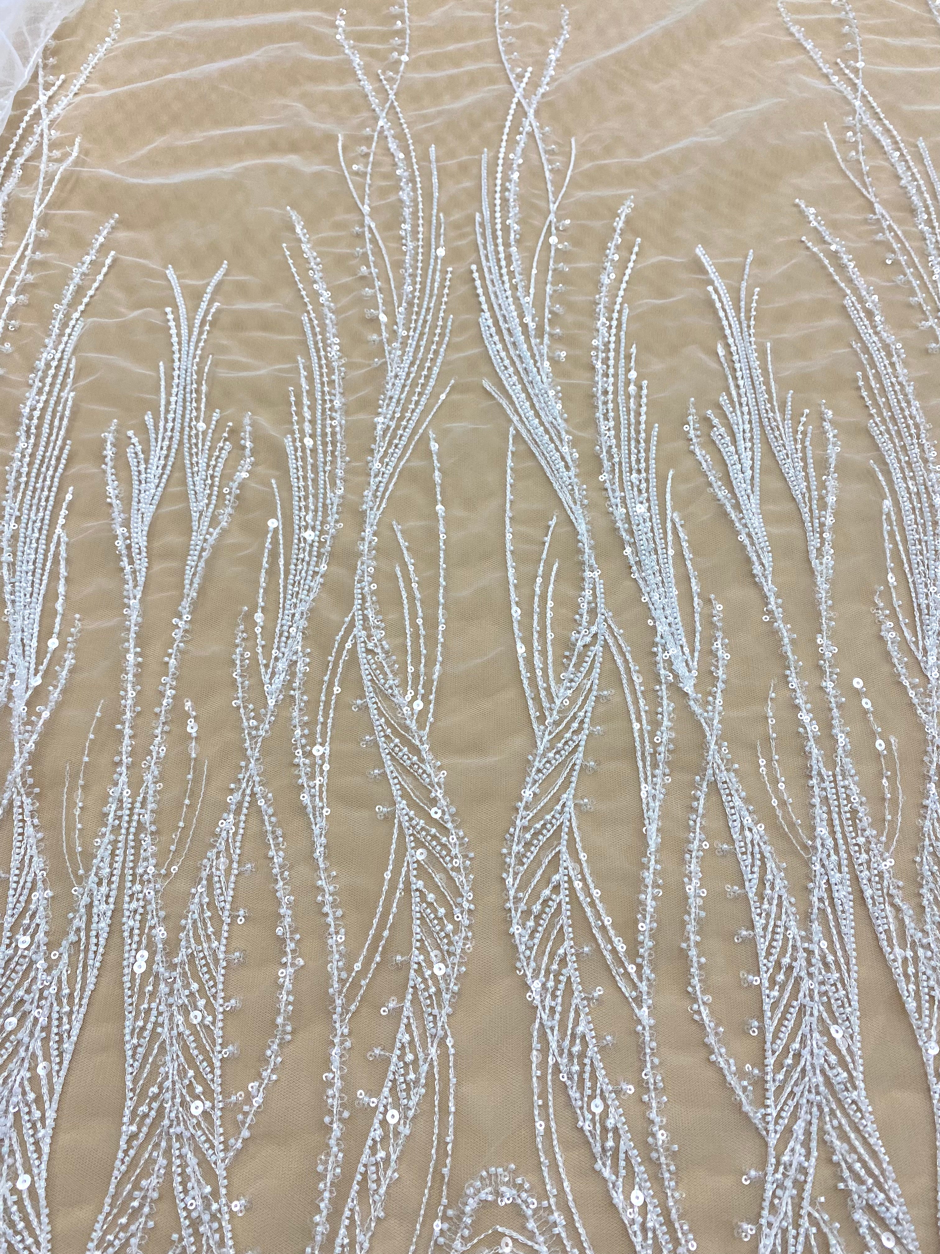 Dantela Couture Ivory geometriai mintával, gyöngyökkel és flitterekkel