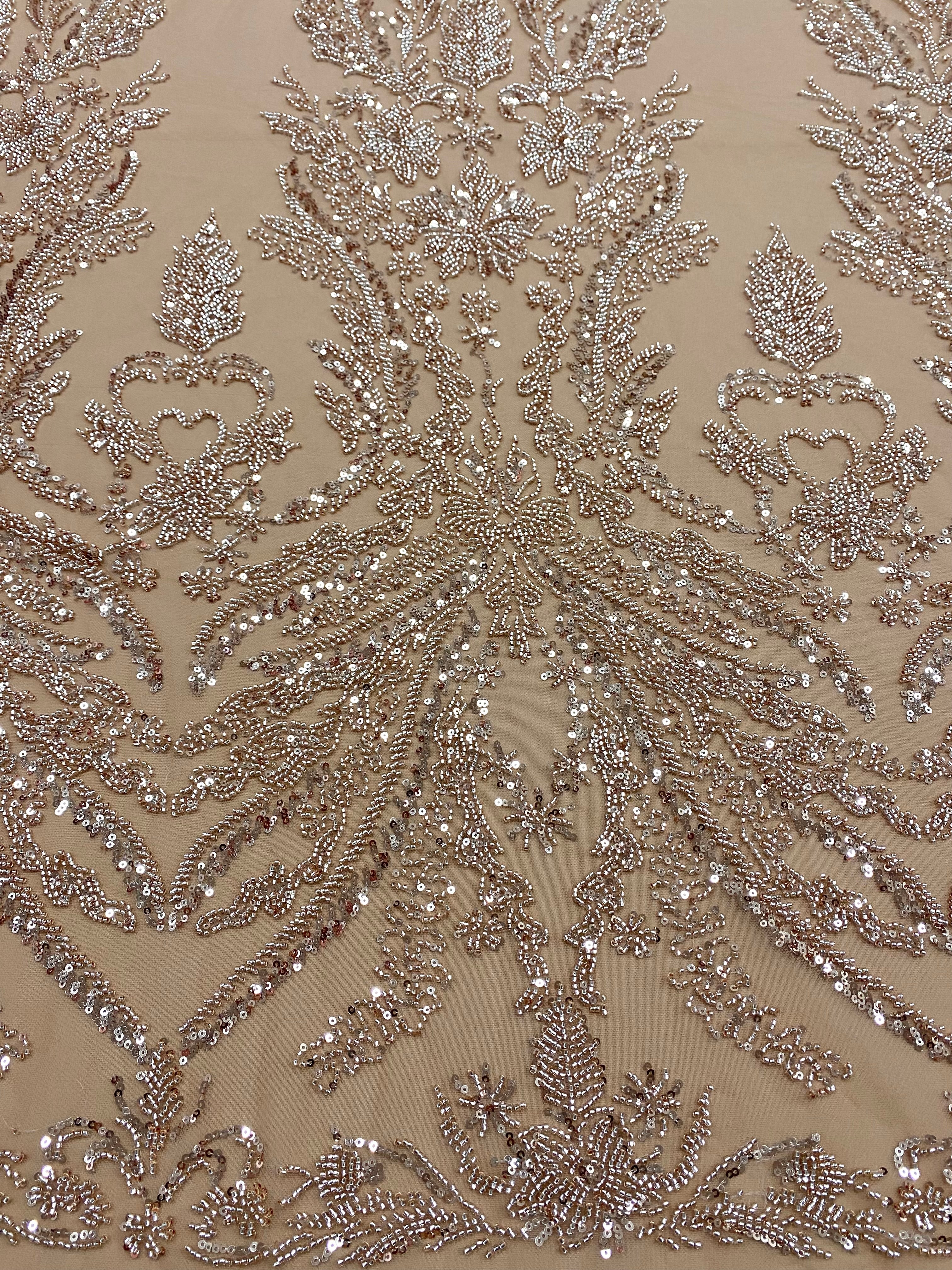 Csipke Couture Arany Rózsa Virágmintával, Gyöngyökkel és Flitterekkel