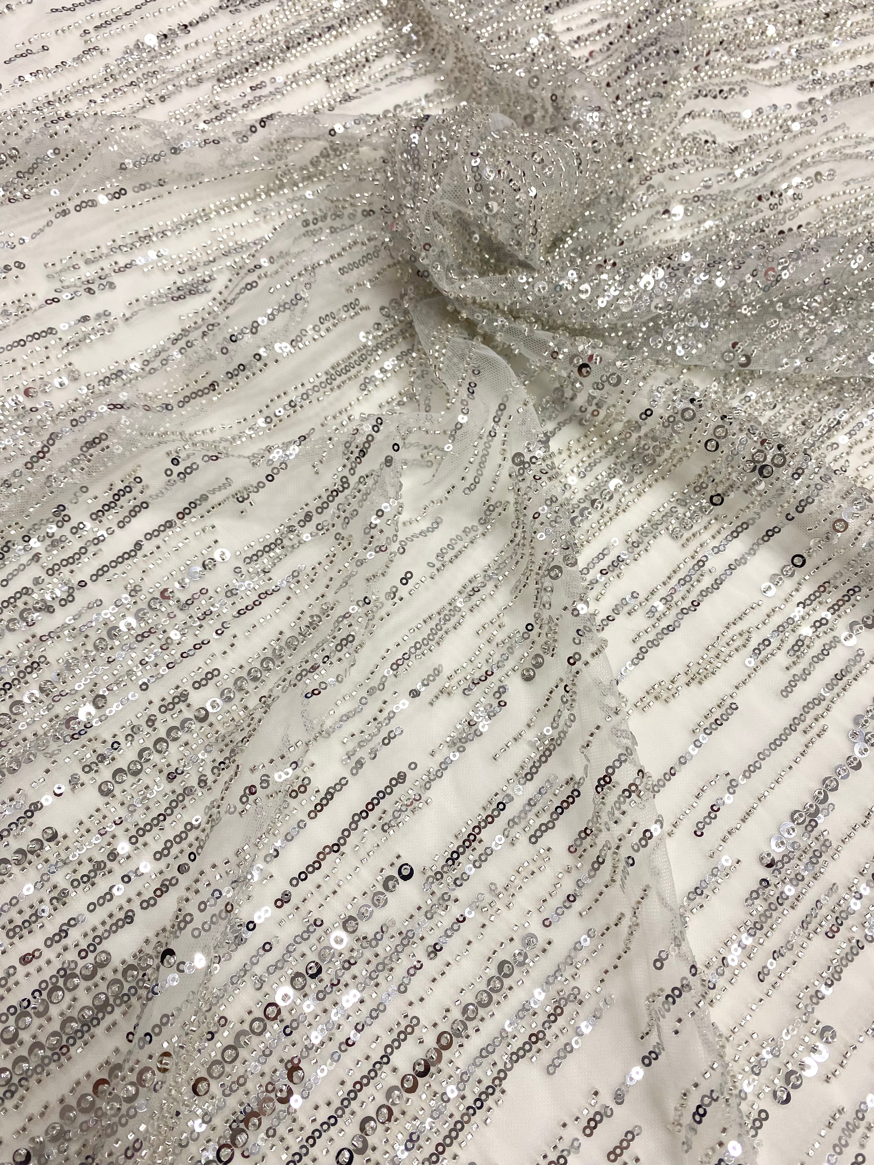 Dantela Couture Argintie pe Tulle Ivory cu Model Liniar, cu Margele si Paiete