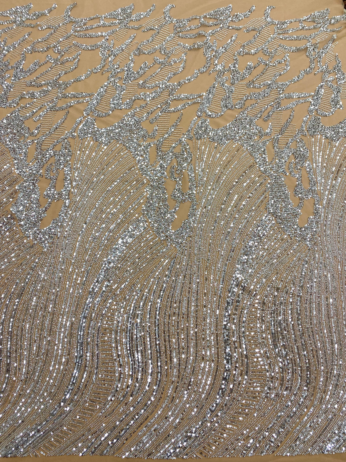 Csipke Couture ezüst tüll nude alapon geometrikus mintával, gyöngyökkel és flitterekkel