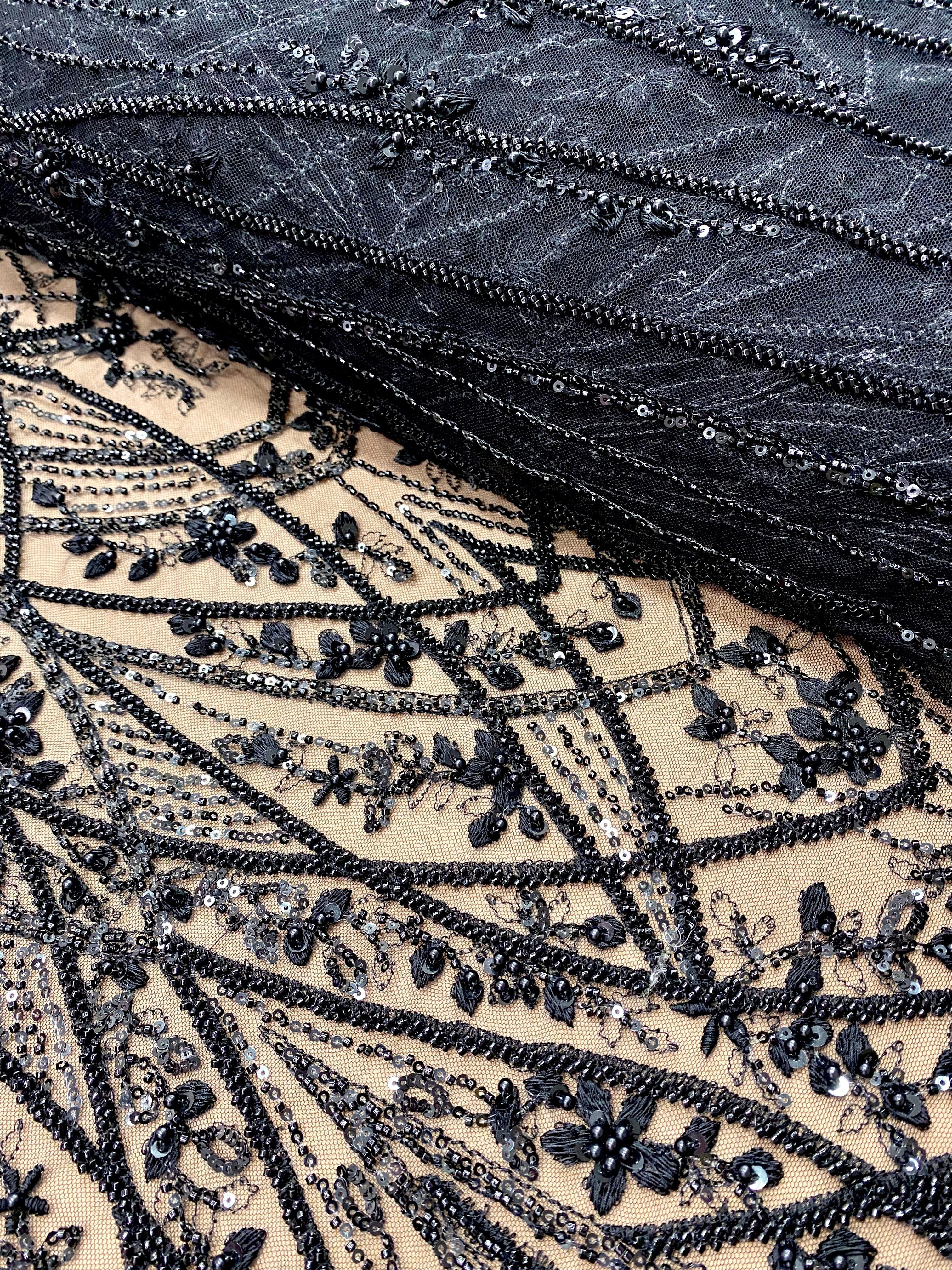 Dantela Couture Neagra cu Model Geometric, cu Perle, Margele si Paiete