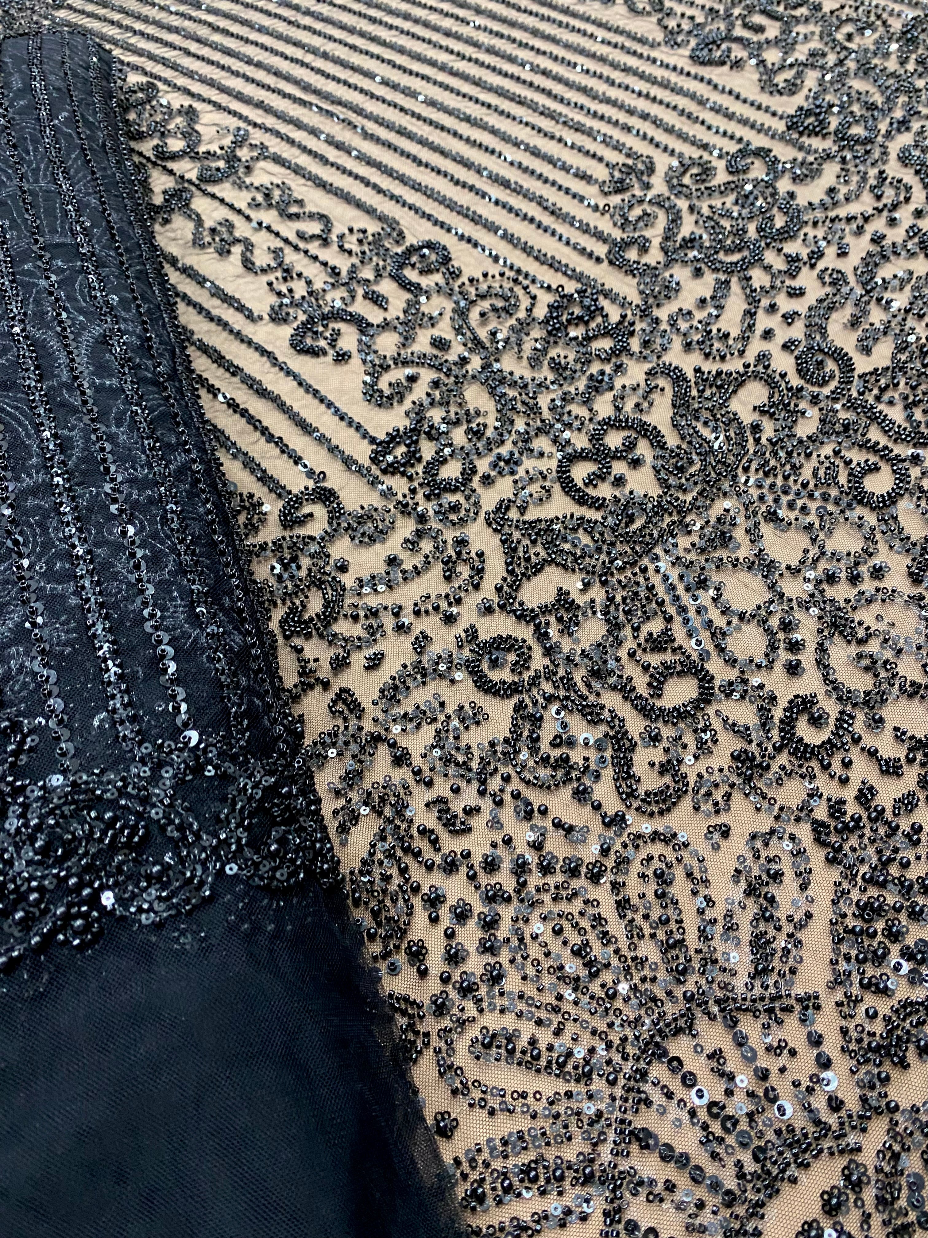 Dantela Couture Neagra cu Model Geometric, cu Perle, Margele si Paiete