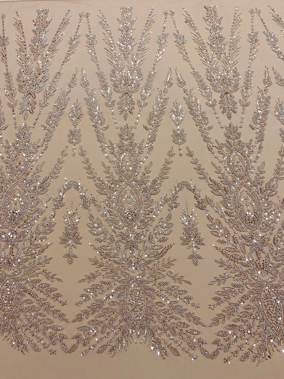 Dantela Couture Auriu Rose cu Model Simetric, cu Margele si Paiete