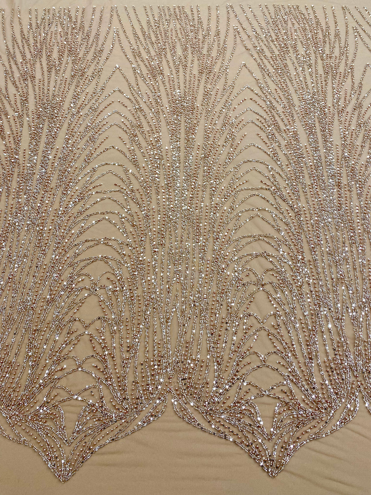 Dantela Couture Auriu Rose cu Model Liniar, cu Margele si Paiete