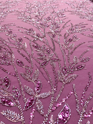 Dantela Couture Magenta virágmintával, gyöngyökkel, gyöngyöcskékkel és flitterekkel