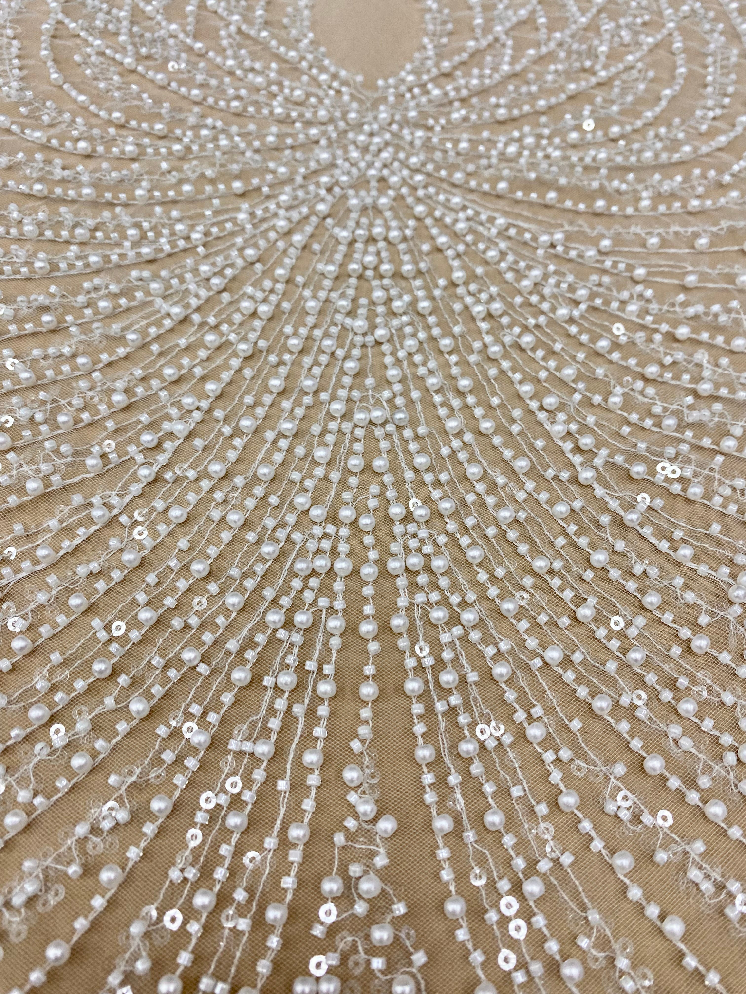 Dantela Couture Ivory cu Panou, cu Perle, Margele si Paiete