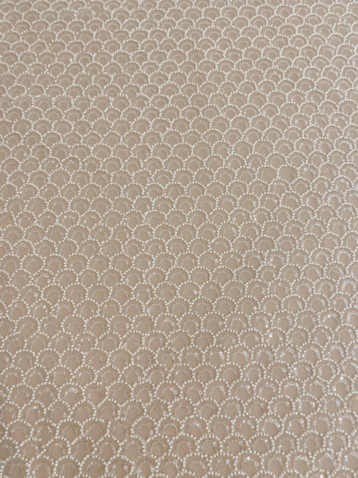 Dantela Ivory cu Model Geometric, cu Perle si Paiete