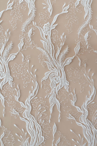 Dantela Couture Ivory cu Model Floral Liniar, cu Cristale, Perle si Paiete