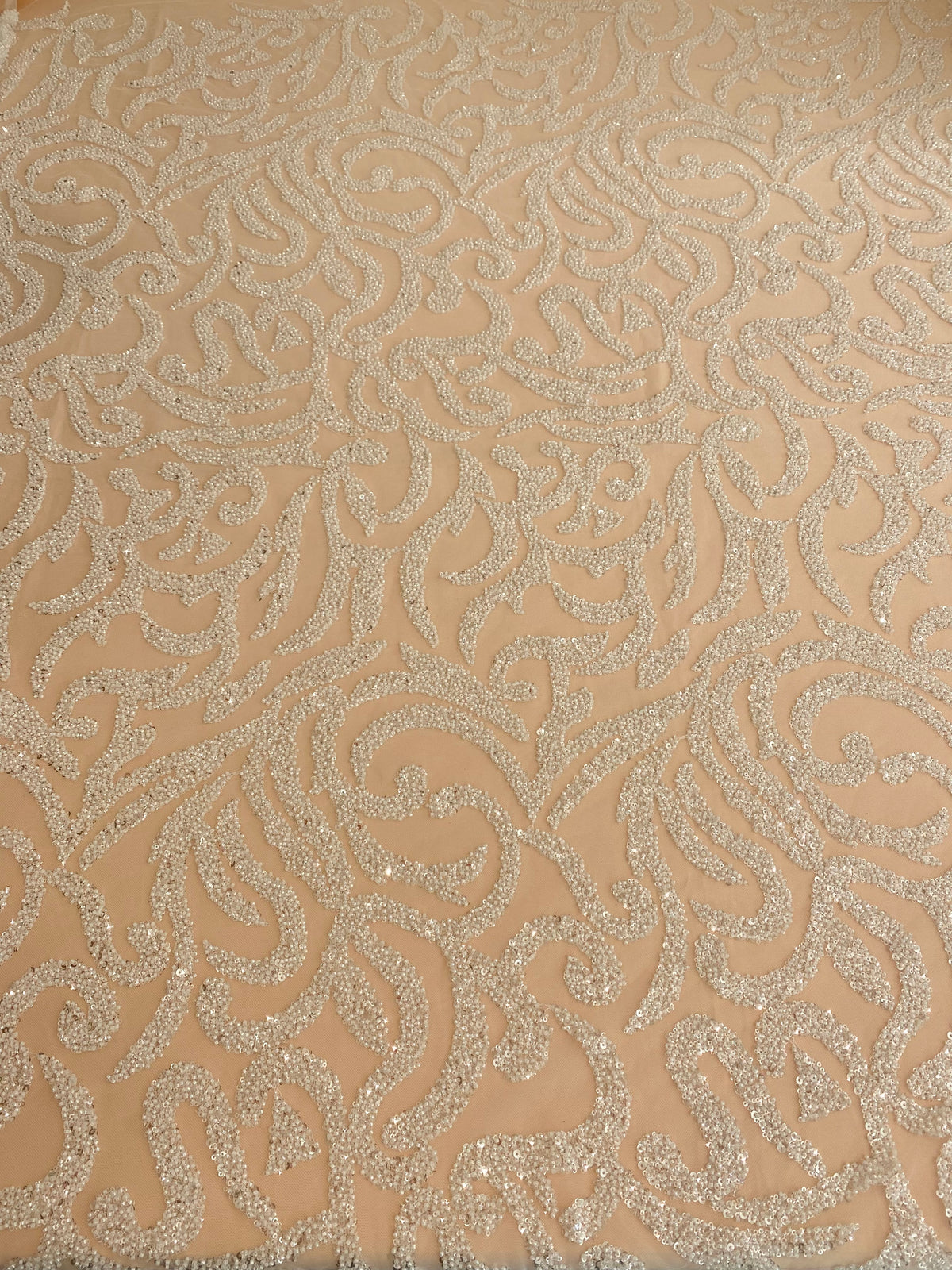 Dantela Couture Ivory geometriai mintával, gyöngyökkel és flitterekkel