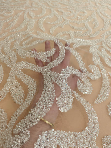 Dantela Couture Ivory geometriai mintával, gyöngyökkel és flitterekkel