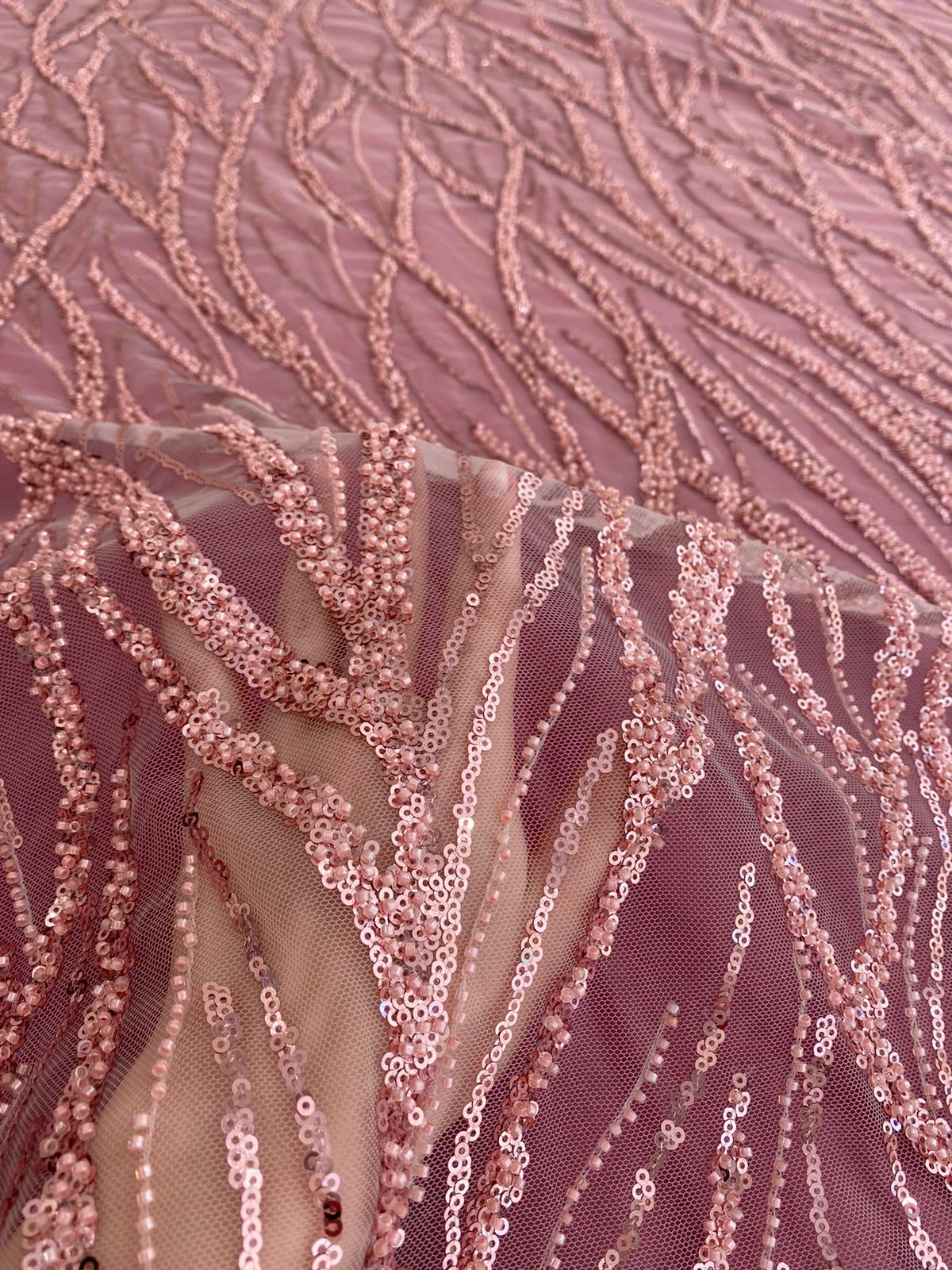 Dantela Couture Roz cu Siraguri, Margele si Paiete