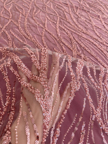 Dantela Couture Roz cu Siraguri, Margele si Paiete
